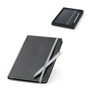 Kit de caderno e esferográfica.